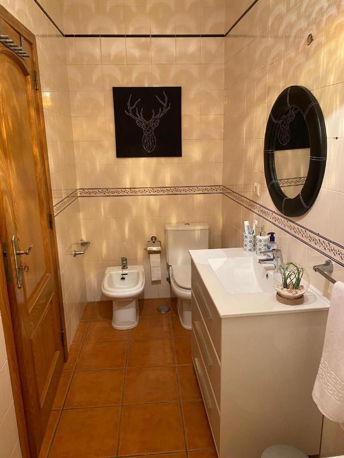 אלמיירים Country Town Apartment מראה חיצוני תמונה