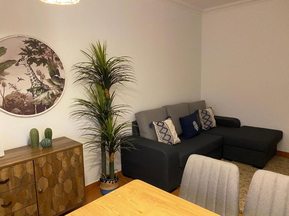 אלמיירים Country Town Apartment מראה חיצוני תמונה