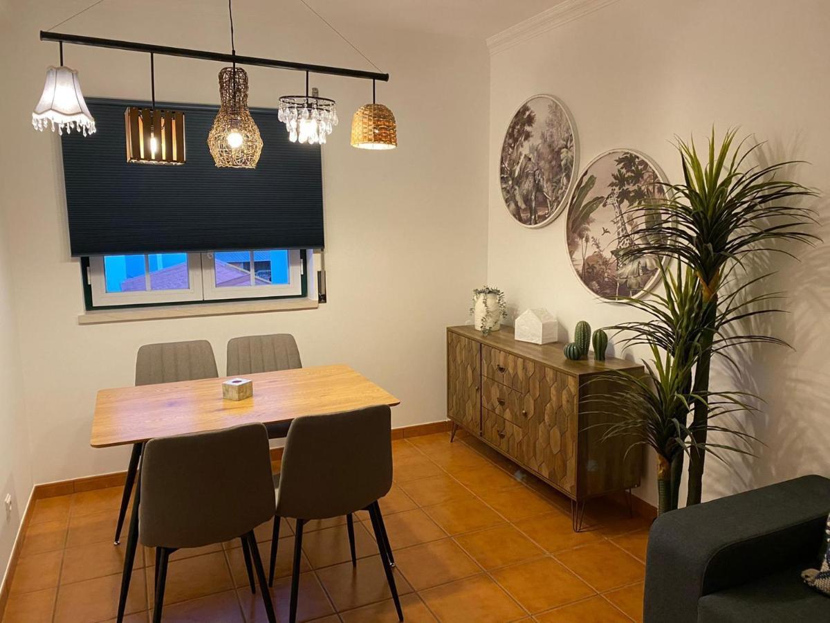 אלמיירים Country Town Apartment מראה חיצוני תמונה