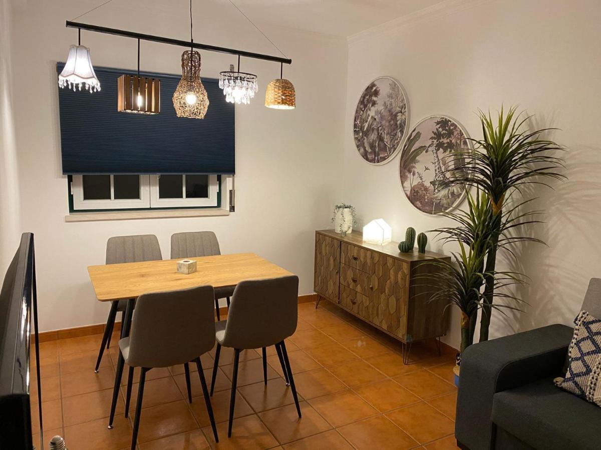 אלמיירים Country Town Apartment מראה חיצוני תמונה