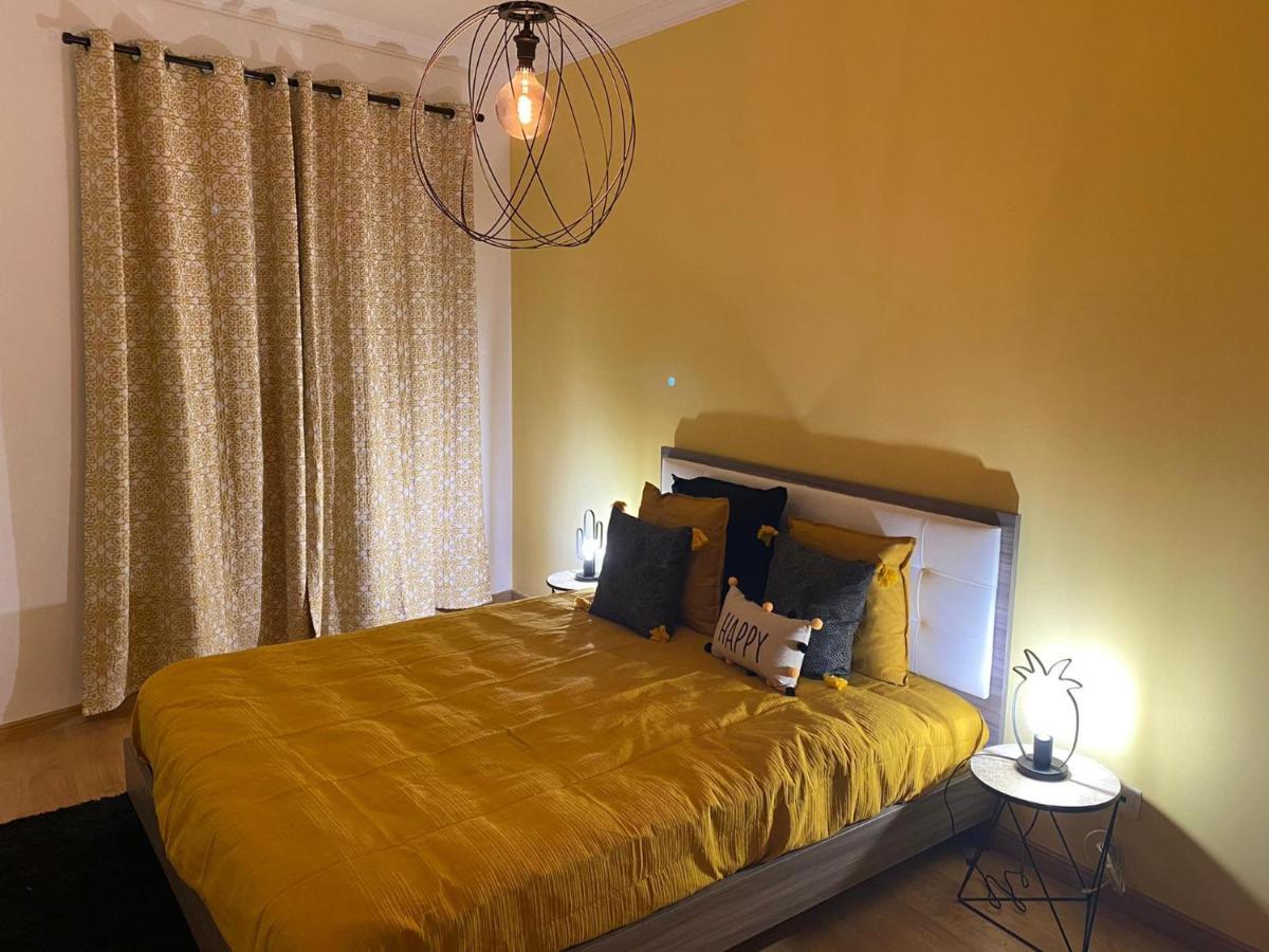 אלמיירים Country Town Apartment מראה חיצוני תמונה