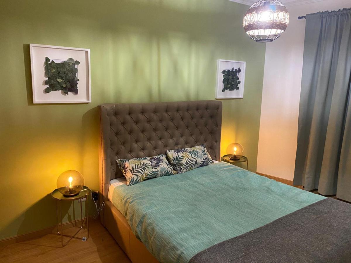אלמיירים Country Town Apartment מראה חיצוני תמונה